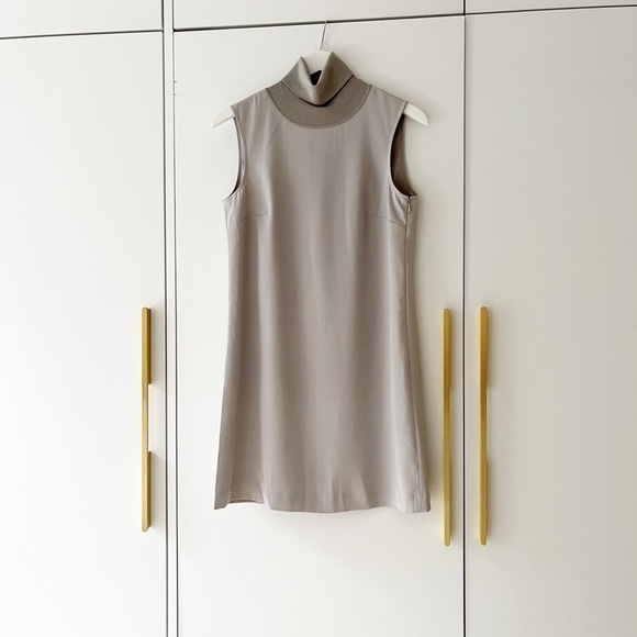 𝅺BNWOT Club Monaco Jourdan Dress in GREY - Picture 5 of 11